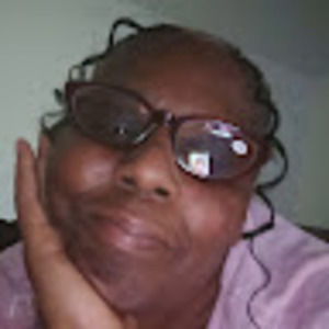 Meet your Posher, Cynthia